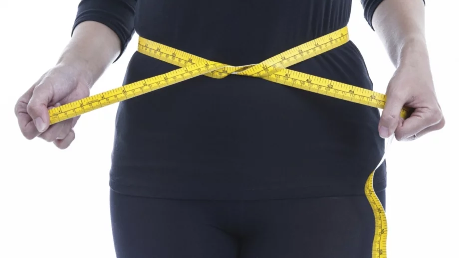 Външността има значение: Ниските мъже и пълните жени печелят по-малко