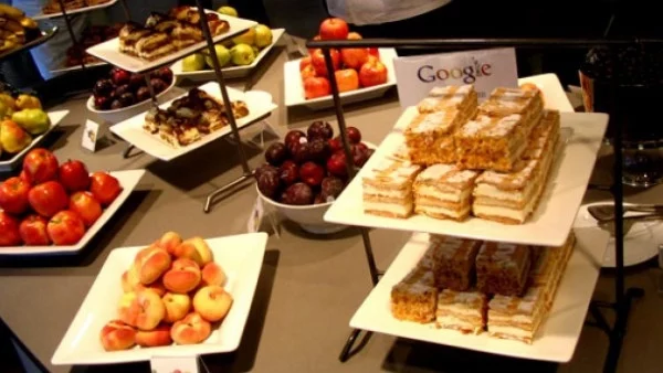 Обядите на служителите на Apple, Google и Facebook