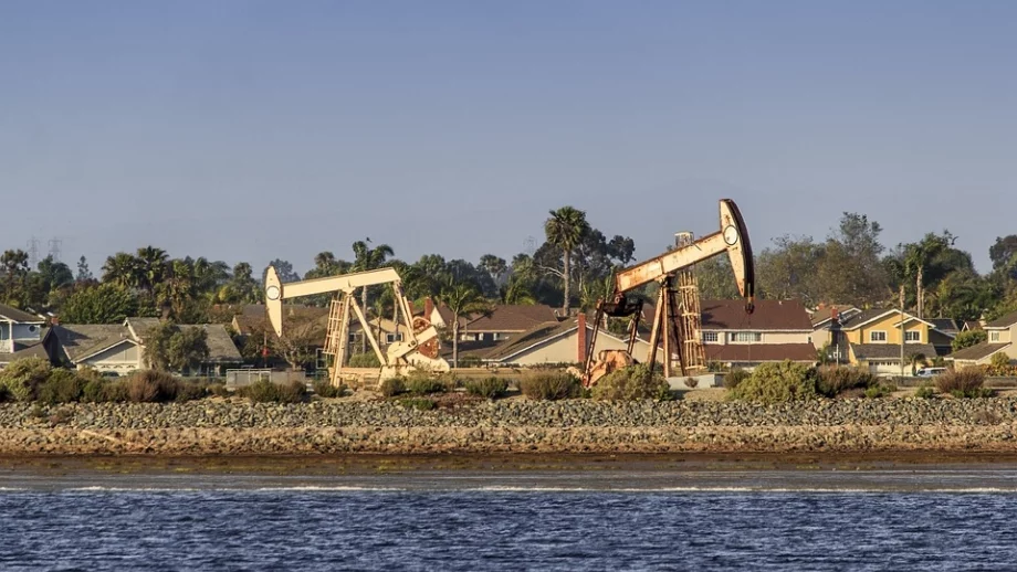 ОПЕК все още не е достигнал необходимото намаление на производството