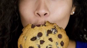 Пакетче бисквити със силно послание