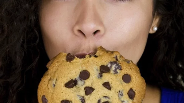 Пакетче бисквити със силно послание