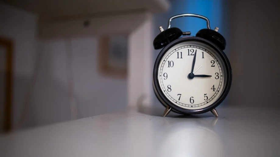 48% от българите искат да остане зимното часово време