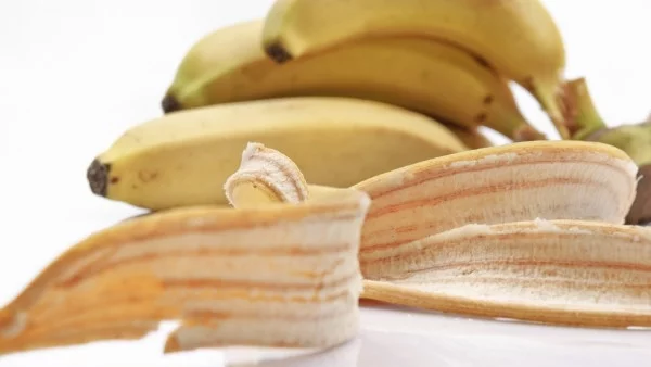 Ето защо трябва да ядем бананови кори