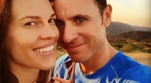 Хилари Суонк отмени годежа си