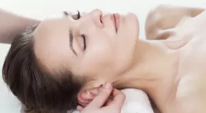 Какво се случва с тялото, ако си масажирате ушите ежедневно