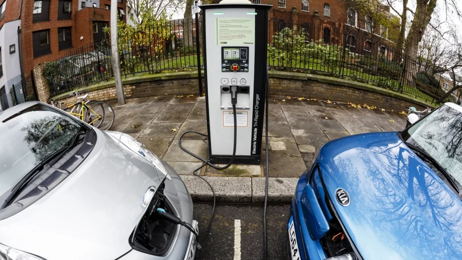 МОСВ планира закупуване на два елктромобила на стойност 135 хиляди лева