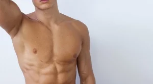 Най-секси учителят стана лице на Armani