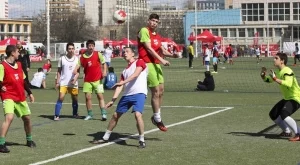 16 отбора се класираха на зонален полуфинал за "Купата на Coca-Cola: Движи се!" в София