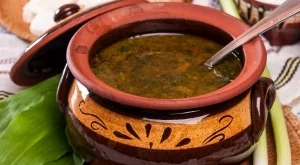 Пролетна витаминозна супа