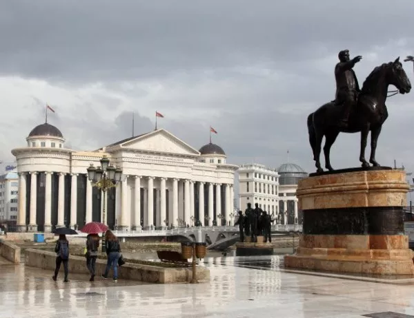 Кметовете в Македония от днес работят без мандат
