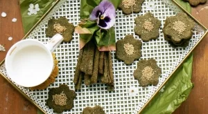 Пълнозърнести крекери от лимец с коприва