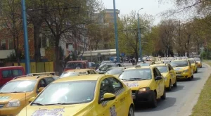 Таксиметровите шофьори в Бургас готвят нов протест 