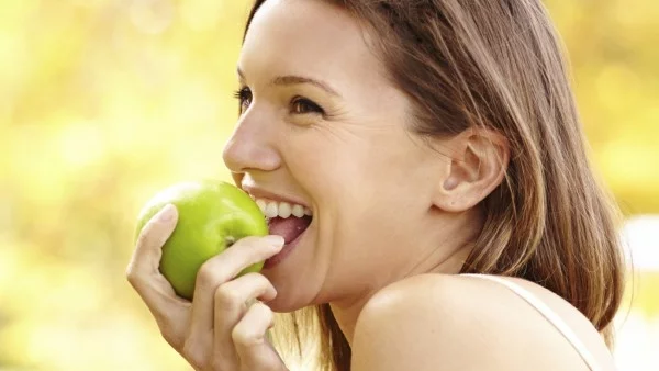 Ето защо да хапвате по една ябълка всеки ден