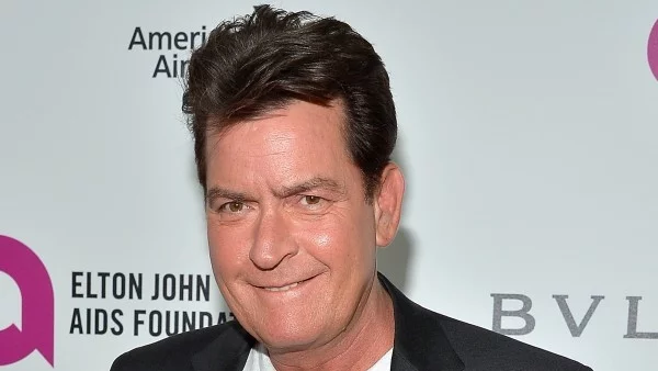 Разследват Чарли Шийн