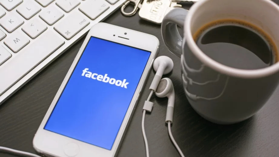 Facebook губи своята популярност сред американските младежи