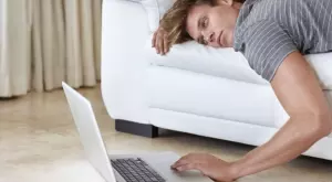 Виц за 23 март 2023: Мързеливец си търсел лека работа