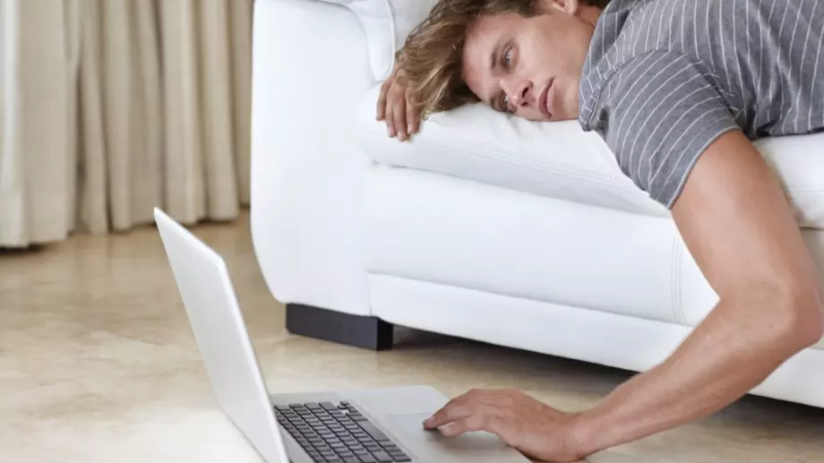 Виц за 23 март 2023: Мързеливец си търсел лека работа