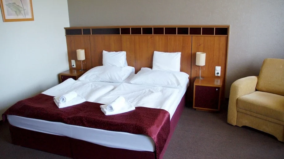 Хотелите посрещнали със 7,5% повече чужденци през август