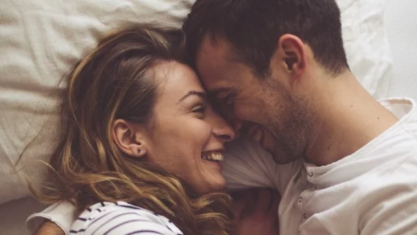 Момичето, което те обича