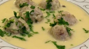 Kюфтета с аншоа в бял сос