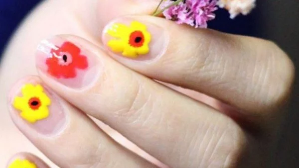 Лесен флорален маникюр