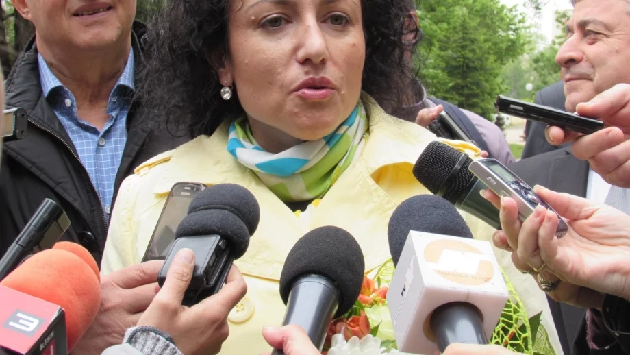 Танева с оптимистични прогнози за зърнената реколта, не очаква поскъпване на брашното