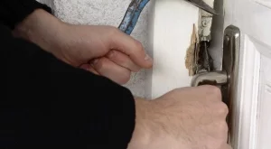 Да предпазим дома от кражби през празниците