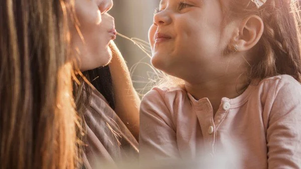 Когато мислеше, че не те гледам