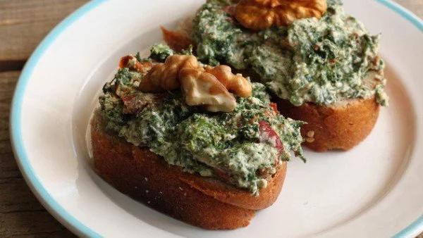  Пролетни брускети с коприва