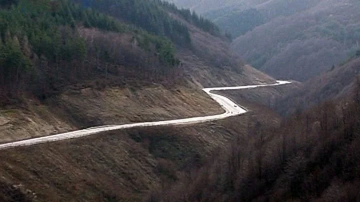 По проходите през уикенда може да има сняг, не тръгвайте с летни гуми