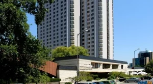 Отмениха разрешителното за надстрояването на хотел "Маринела"