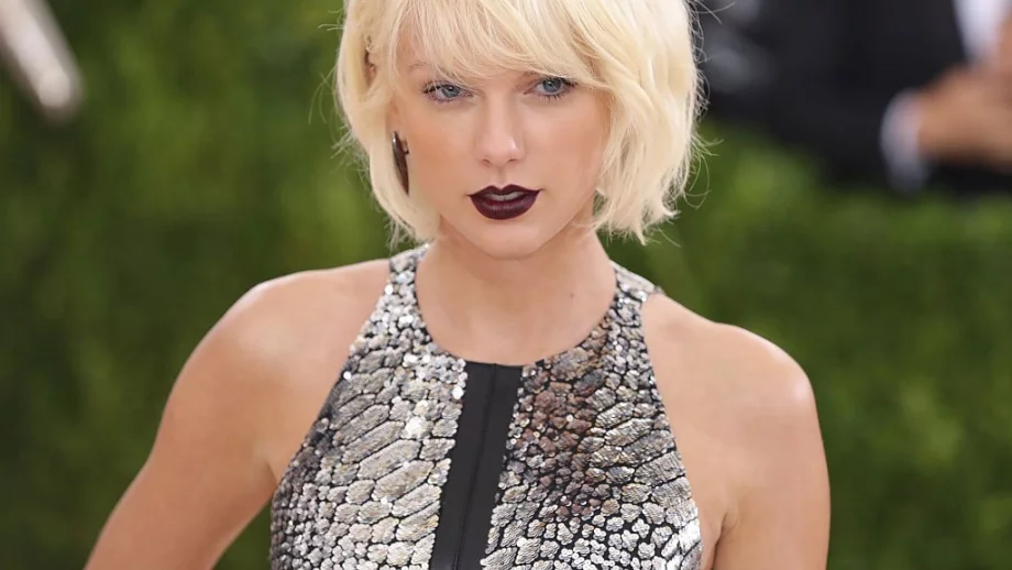 Тейлър Суифт е увеличила най-много богатството си през 2015 г. 