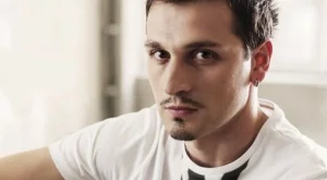 Един мъж: Александър Сано