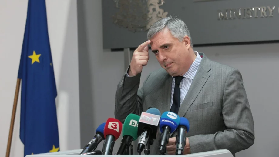 Калфин: Изборът трябва да е между дългосрочна и доживотна пенсия