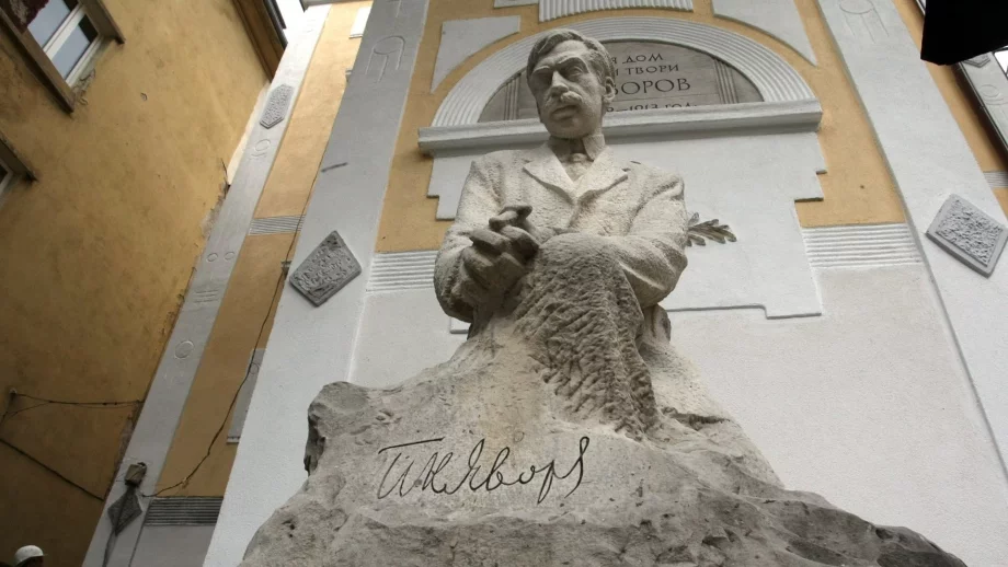 Няма кандидати за къщата на Яворов, Столична община засега не се включва в търга