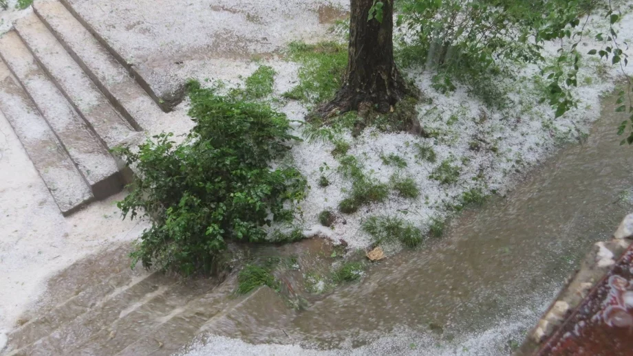 Трябва ли и населените места да се пазят от градушки?