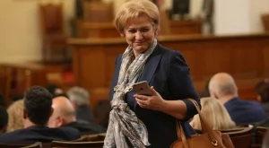 Менда Стоянова оглавява финансовата комисия в НС, Петър Кънев - икономическата