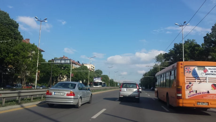 Променят маршрута на 4 автобуса в София 