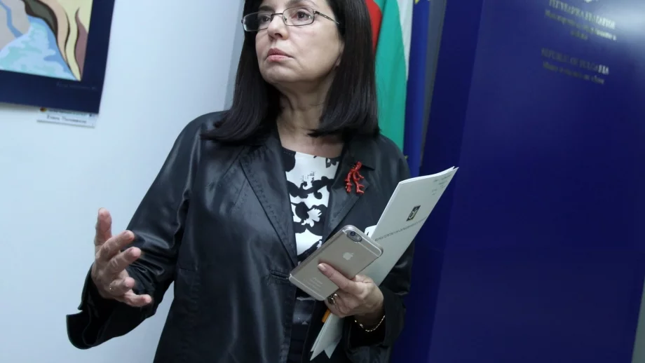 Кунева: Бизнесът се оплаква, че няма кадри 