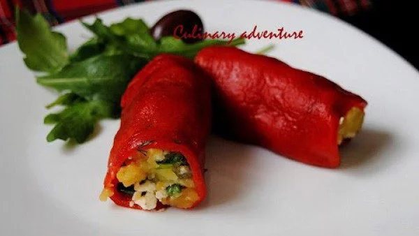 Пиперени рулца с мачкана картофена салата