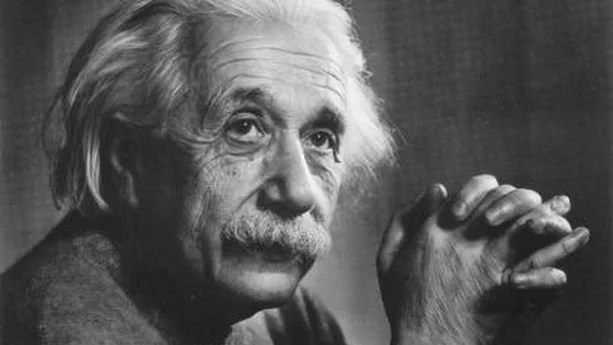 Бележки на Айнщайн със съвети за щастие бяха продадени за 1,5 млн. долара