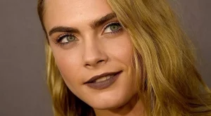 Aрестуваха Кара Делевин