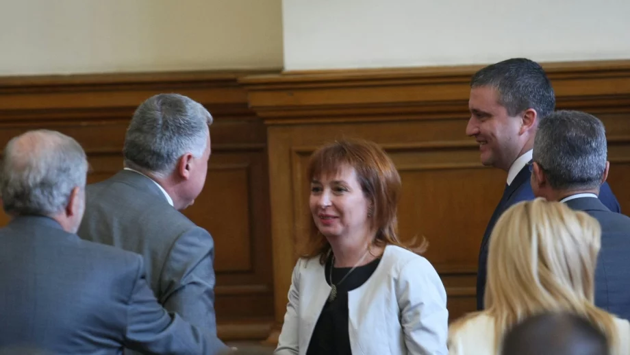 Русинова обеща реформи и прозрачност при усвояване на еврофондове