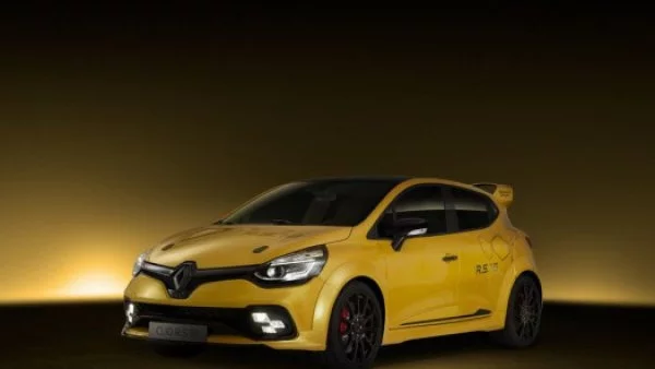 В Clio R.S.16 тупти 2,0-литров турбо двигател с 275 к.с.