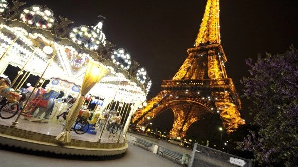 Намаляват приходите на Франция от туризъм 