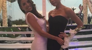 Ева Лонгория се омъжи с рокля на Виктория Бекъм