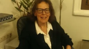 Клеър Томалин: Най-важните неща са любовта към децата и работата