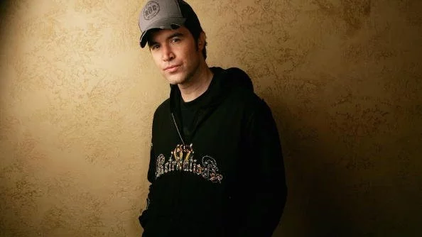 С какво се занимава днес основателят на MySpace?