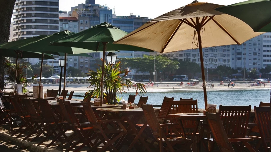 Унищожават 933 кг храна по морето 