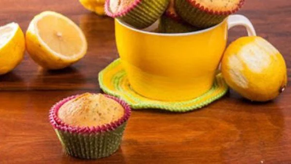 Ароматни лимонови мъфини с маково семе